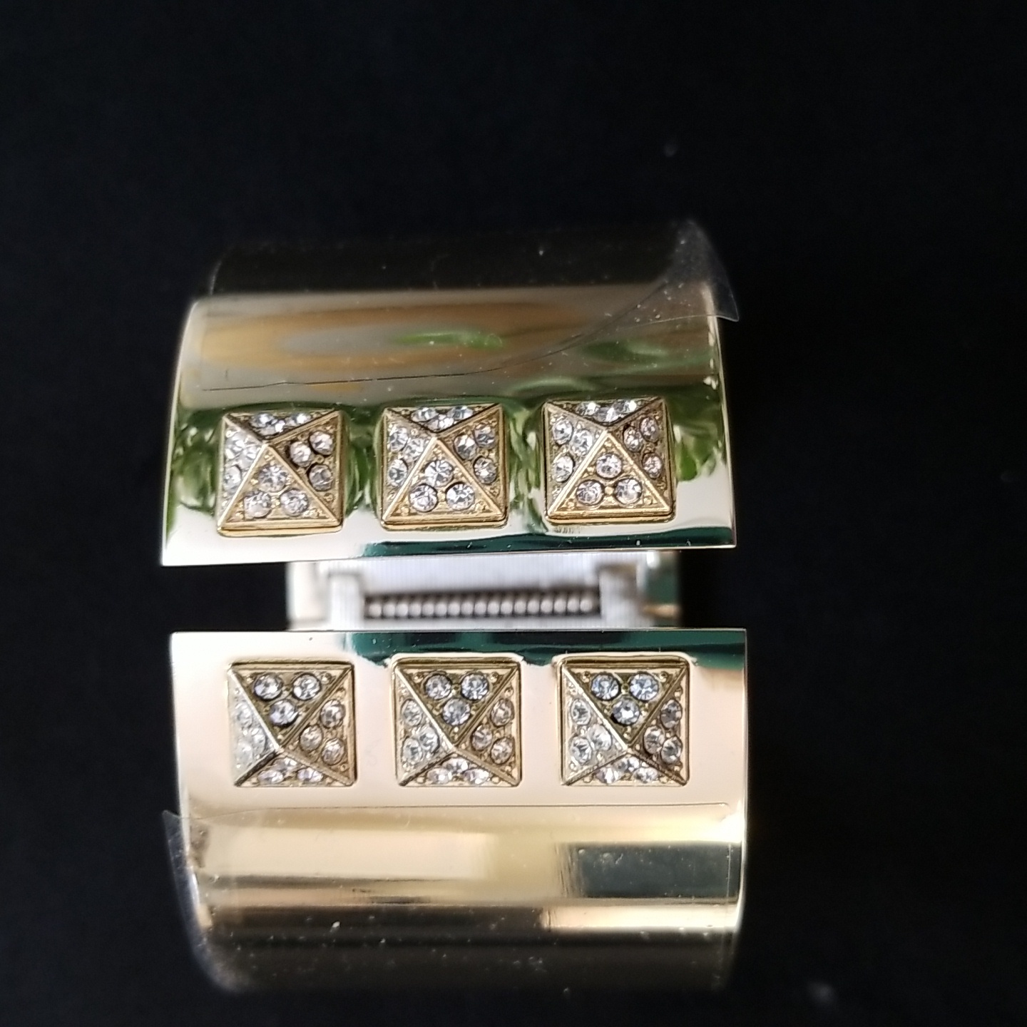 Bracelet- Victoria Secret Cuff 9$